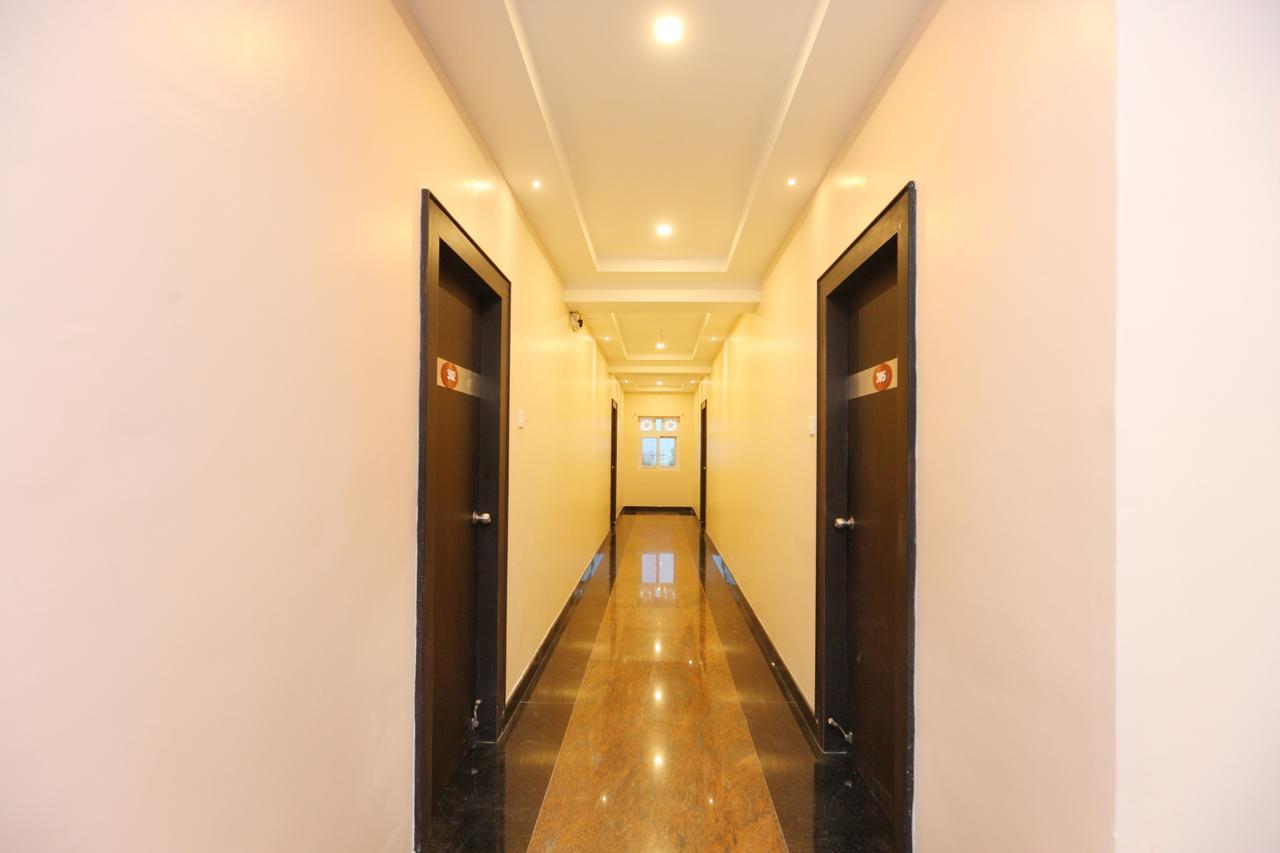 Oyo 15115 Hotel Ramcharan Residency 티루파티 외부 사진